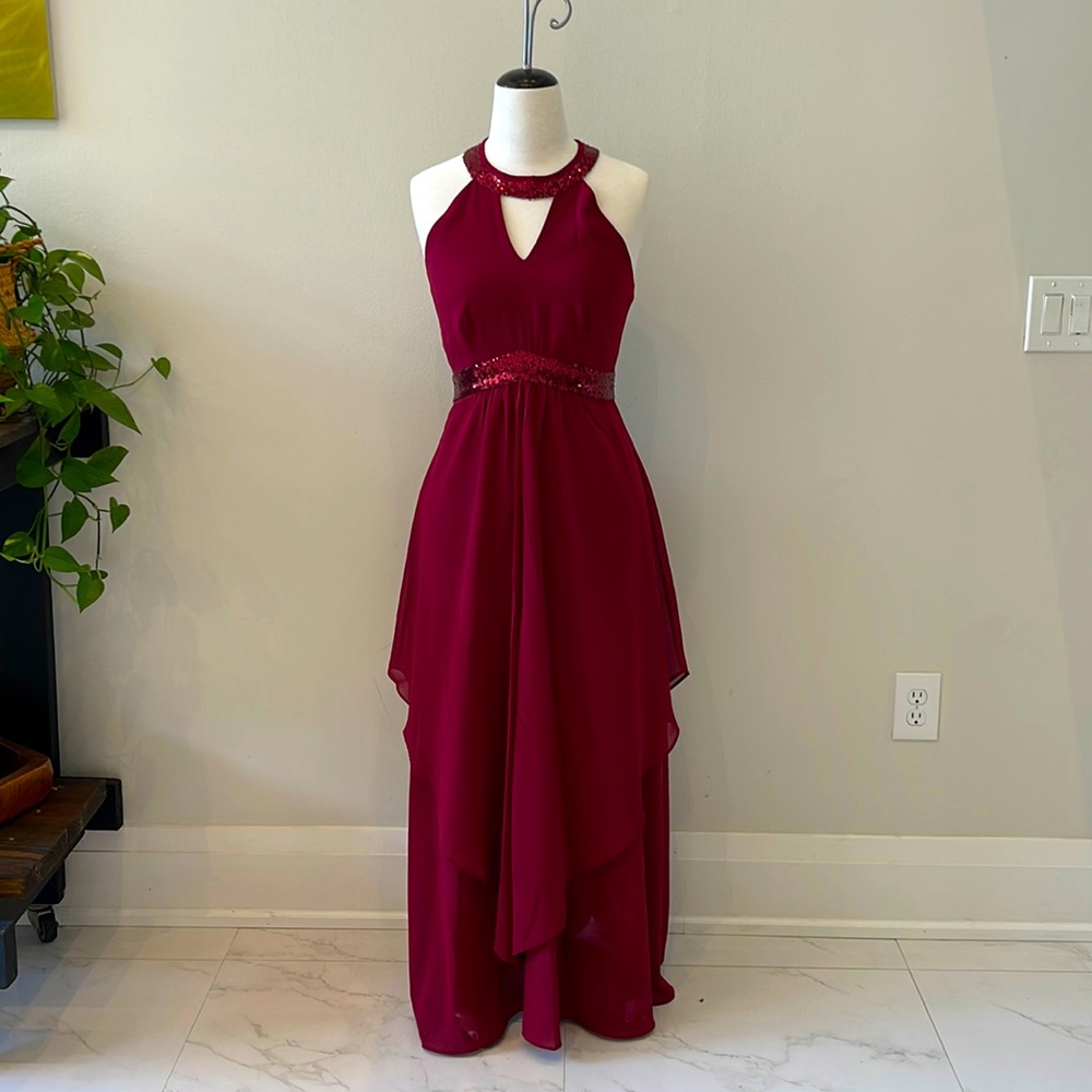 Long formal crimson dress, size S